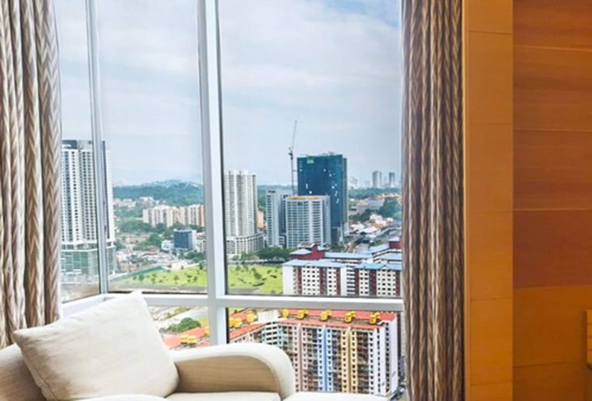 St Giles Gardens Hotel Kuala Lumpur Exteriör bild View from the living room