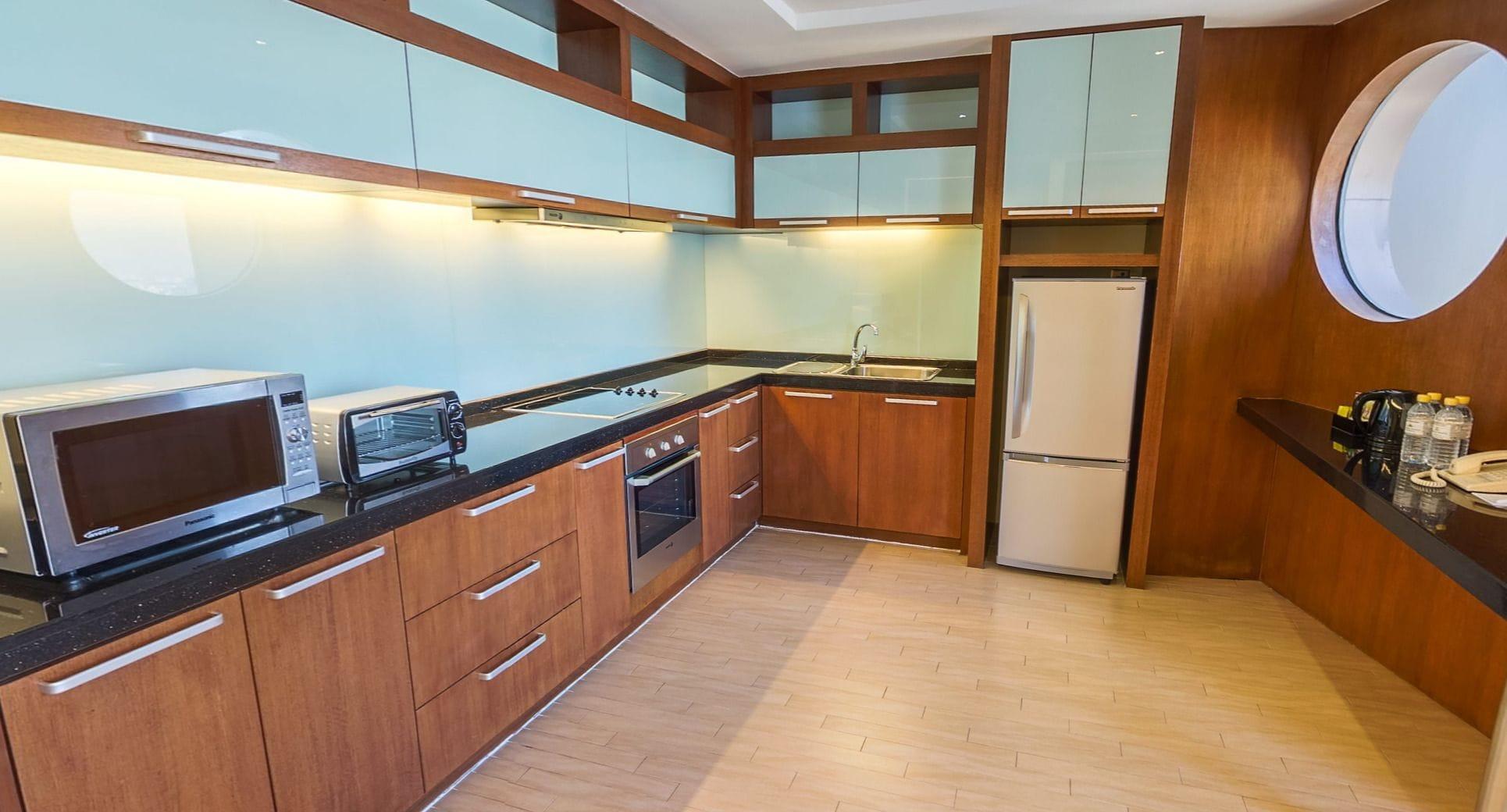 St Giles Gardens Hotel Kuala Lumpur Exteriör bild A modern kitchen