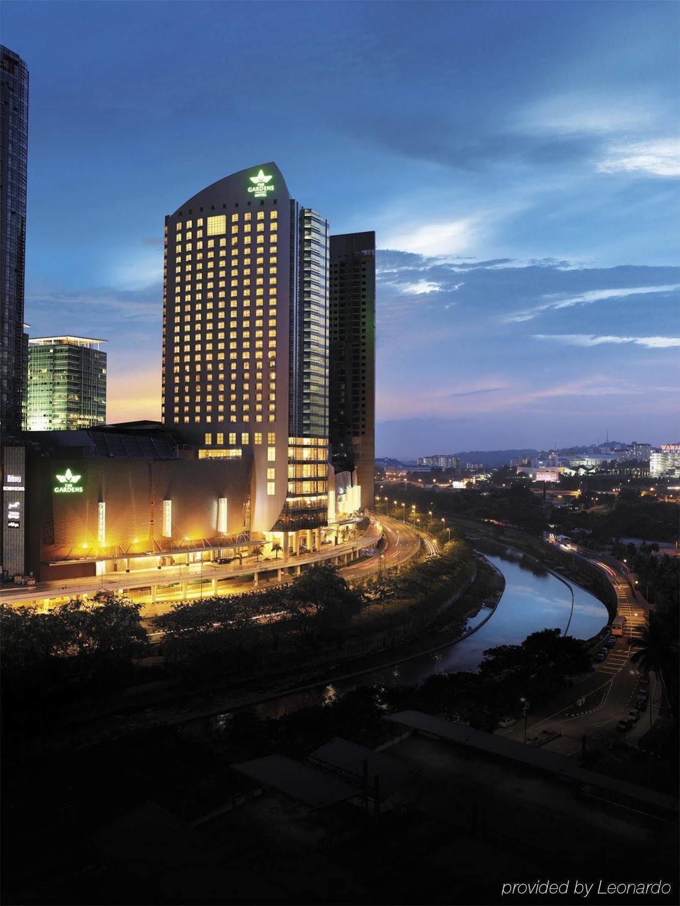St Giles Gardens Hotel Kuala Lumpur Exteriör bild The Berlian Hotel